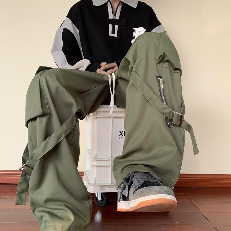 Loose Straight Leg Cargo Pants